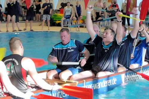Itzehoer Drachenboot Indoor-Cup: Freude über den Sieg