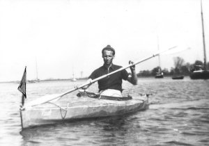Fredi Böge auf dem Wasser (1957)