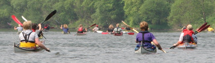 Kajaks auf der Fulda
