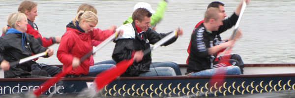 Drachenbootpaddler...