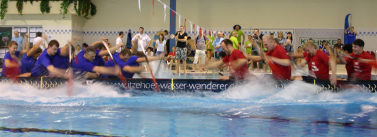 Drachenbootrennen: 'Steinburger Wassergräber' vs 'Ultranauten'
