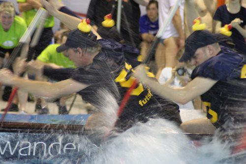Drachenboot Indoor-Rennen (Bild 1)