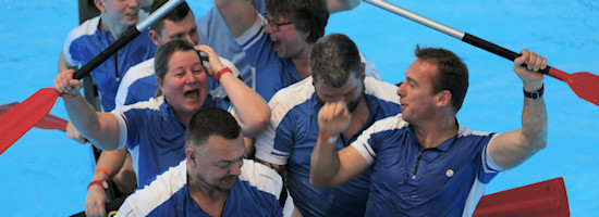 Team 'Die Stromschnellen' beim Itzehoer Drachenboot Indoor-Cup 2024