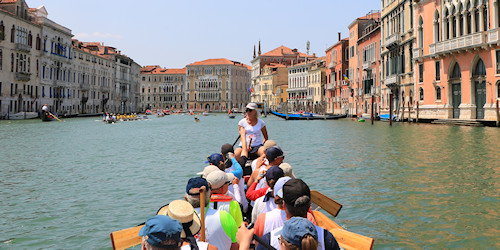Im Drachenboot bei der 'Vogalonga' in Venedig (I)